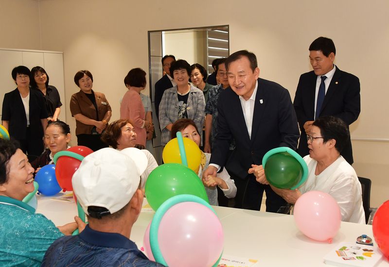 사진 = 담양군 향촌노인종합복지관 개관식