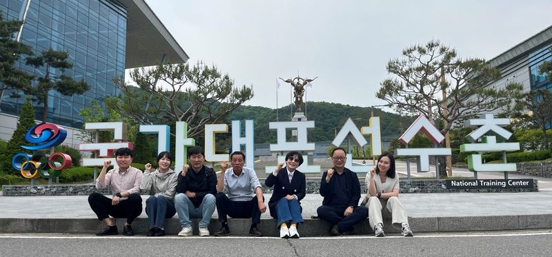 사진설명 =