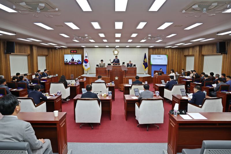 사진설명 = 제301회 임시회 2차 본회의