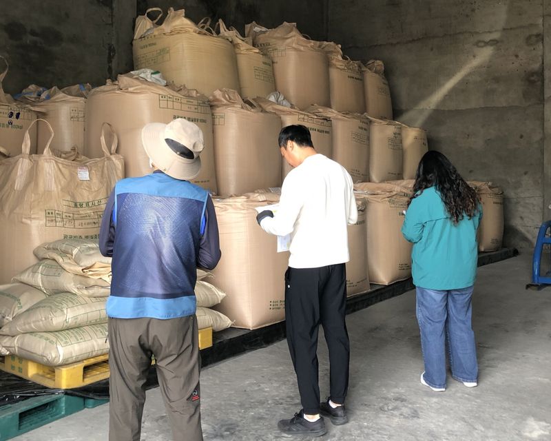 사진설명 = 정부양곡창고 90개소 정기 재고조사