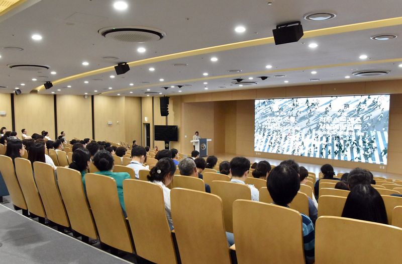 사진설명 = 화순전남대병원 직원 소통 역량 교육