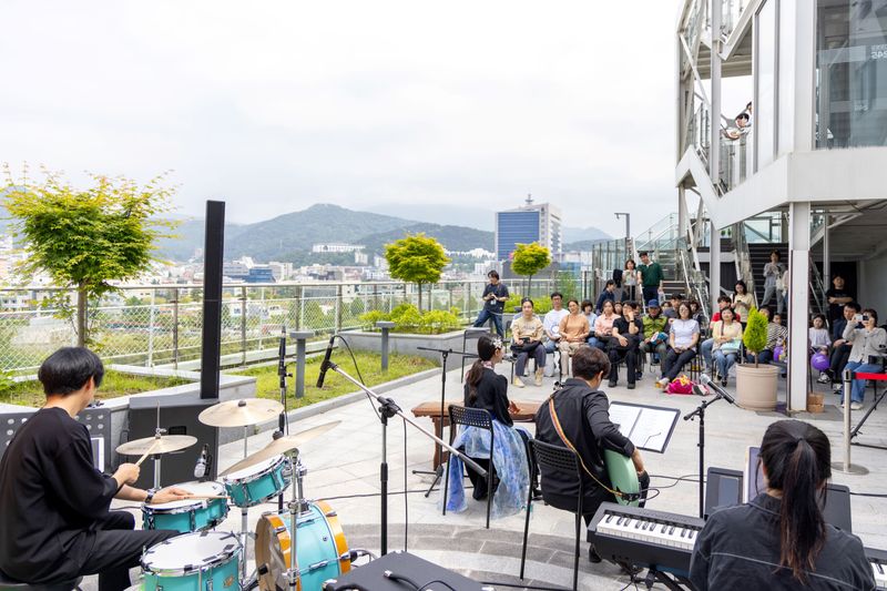 사진설명 = 전일스테이지