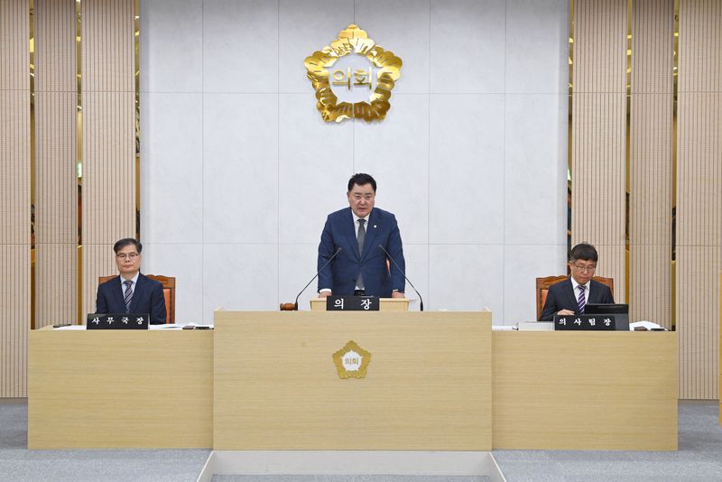 사진설명 = 제297회 제1차 정례회 제4차 본회의 사진