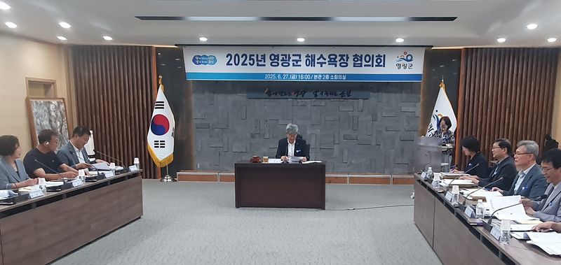 사진설명 = 영광 바다, 본격 개장 준비! 해수욕장 개장 앞두고 준비 총력