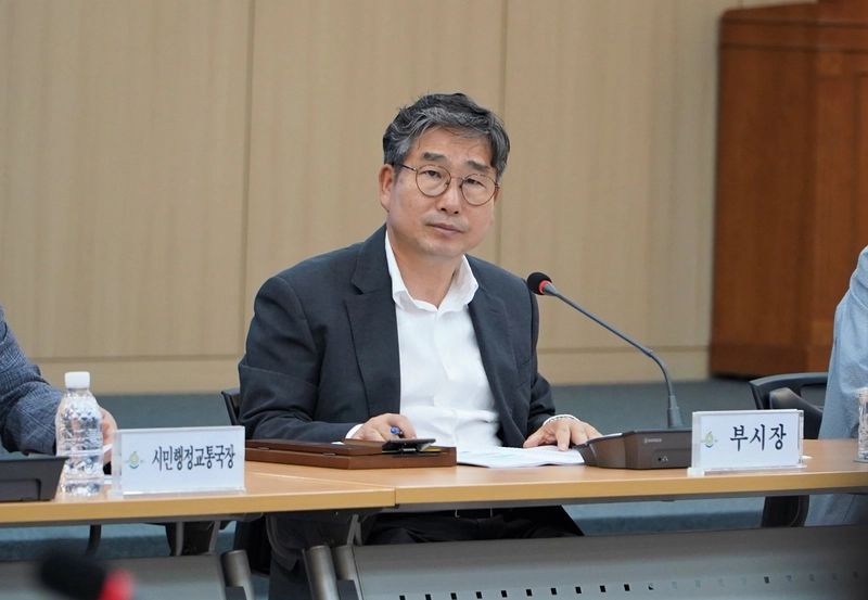 사진설명 = 회의를 주재하고 있는 강상구 부시장. (사진제공-나주시)