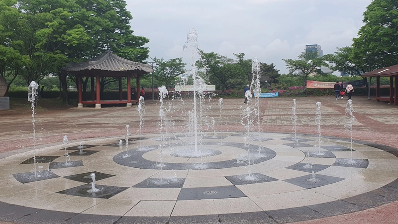 사진설명 = 쌍암공원 바닥분수