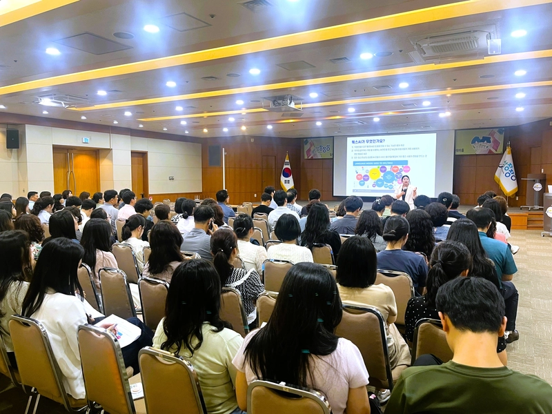 사진설명 = 장성군이 최근 공직자 대상 인공지능 정보화교육을 실시했다