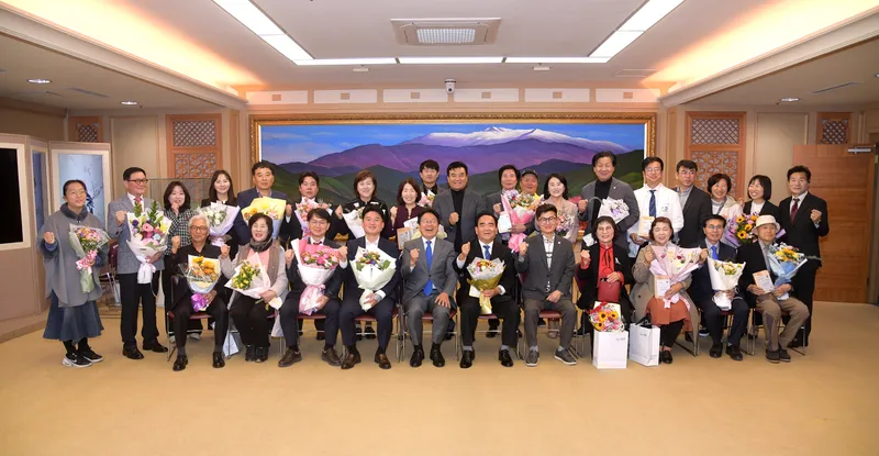 사진 = 광주유디상무치과의원 임윤태 대표원장, 지역내 나눔과 봉사 활동으로 ‘광주광역시장표창‘ 수상