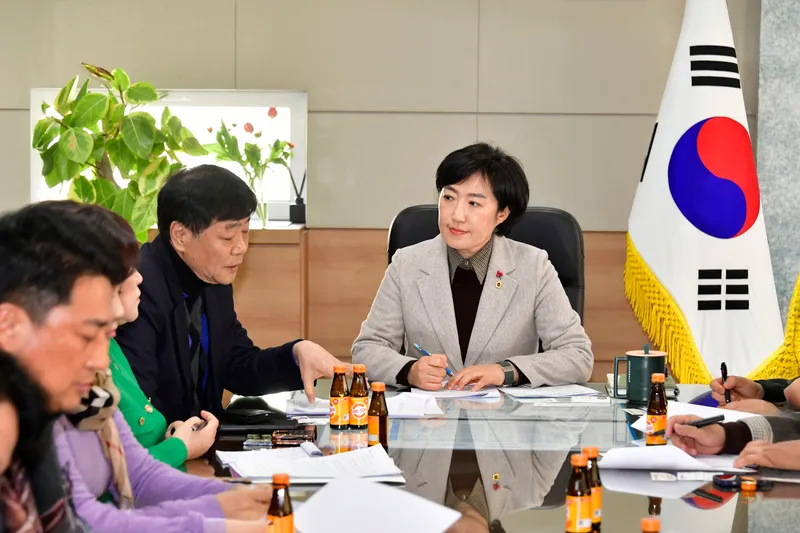 사진 = 신수정 의장, 지역 관광업계와 간담회 개최