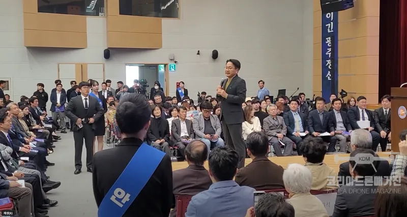 사진 = 강기정 광주시장은 광주에서 민주주의를 재실현하자 광주정신을 바로 세우자고 말했다.