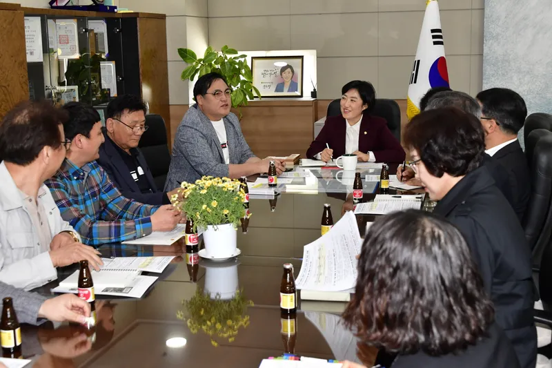 신수정 의장, 골목형상점가 대표·신용보증재단 상생 간담회 개최
