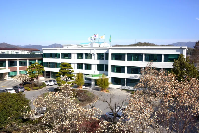사진설명 = 청사전경