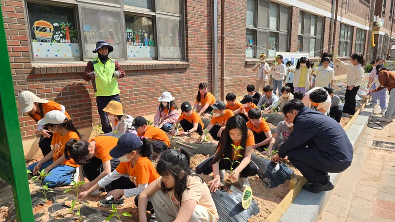 사진설명 = 익산시, 스쿨팜 운영_농업 가치 배우는 교실