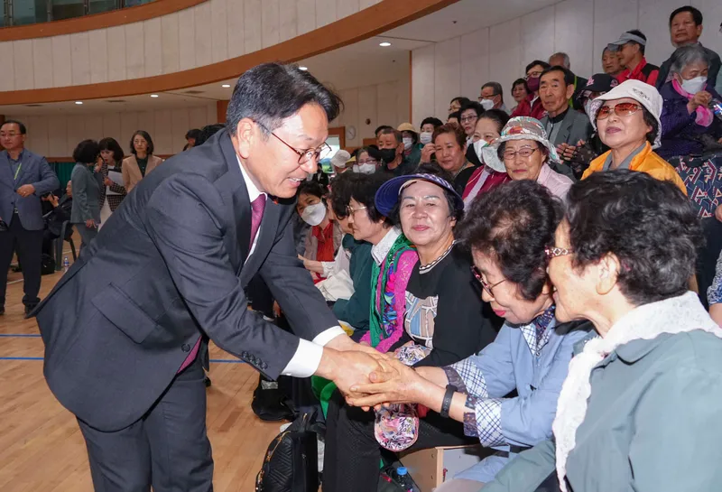 사진설명 = 제53회 어버이날 기념식