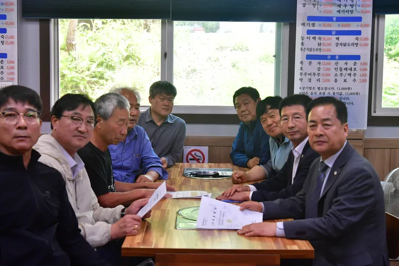 사진설명 = 서남용·김규성 의원, 농어촌기본소득 주민 간담회 개최