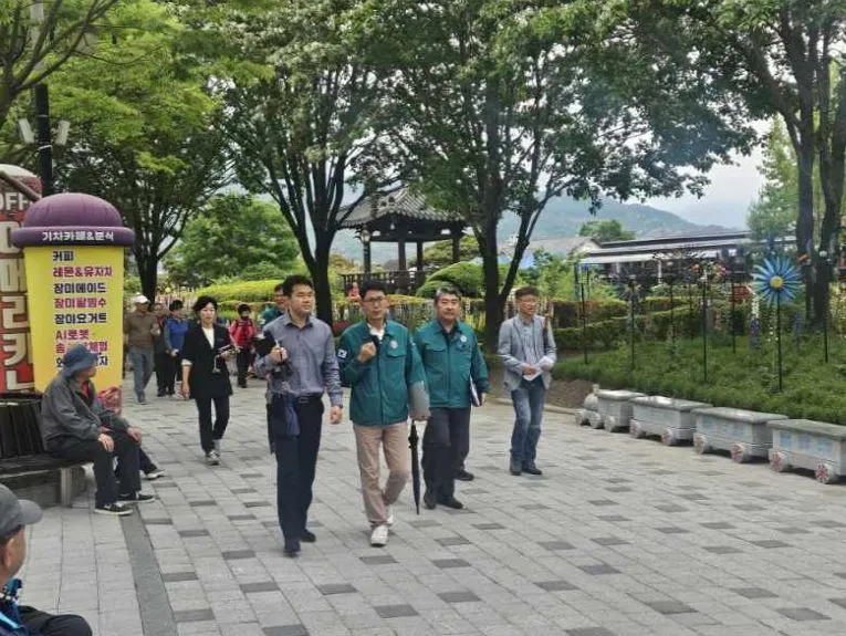 사진설명 = 유관기관 합동점검 회의 사진 및 현장 점검사진