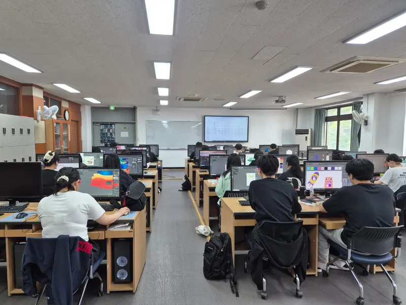 사진설명 = 대성직업전문학교_디지털 디자인 과정 실습 현장_5월7일