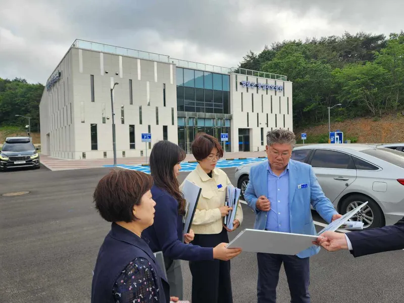 사진설명 = 영광군, 공설추모공원 현장 점검