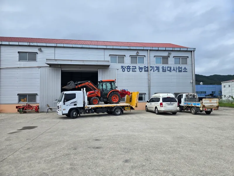 사진설명 = 장흥군, ‘임대 농업기계 배송 서비스 이용하세요’