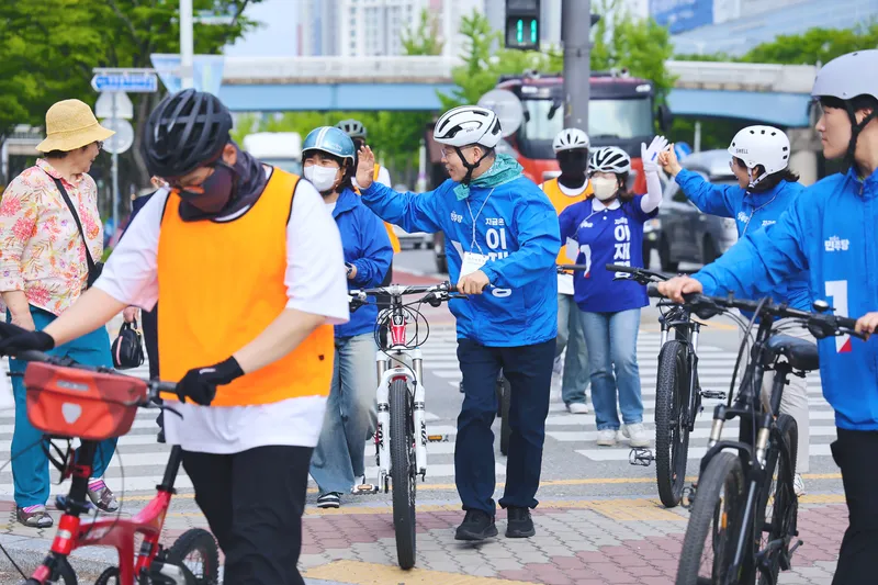 사진설명 = 사진설명 = 광산구을, 시민참여 이색 선거운동 시