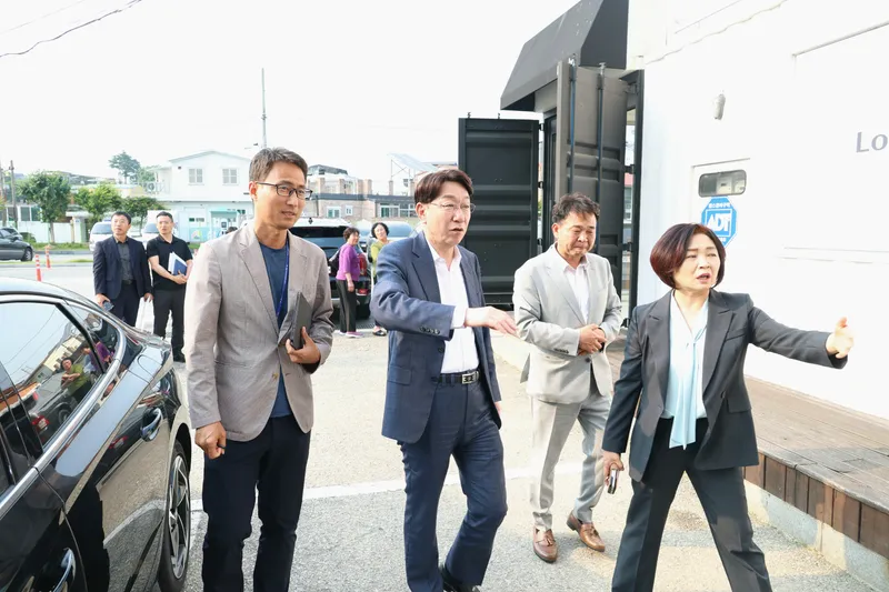 사진설명 = 우범기 전주시장, 현장 점검 통해 전통시장 안전·활성화 ‘집중’