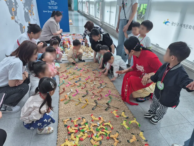 사진설명 = 세계문화체험관 체험 사진