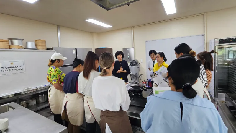 사진설명 = 담양군, 다문화가정 엄마와 함께하는 이유식·간식 만들기 교육