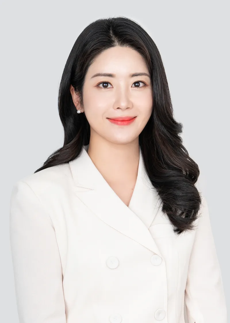 사진설명 =