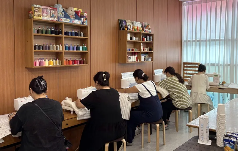 사진설명 = 태교 프로그램에 참석한 임산부들.