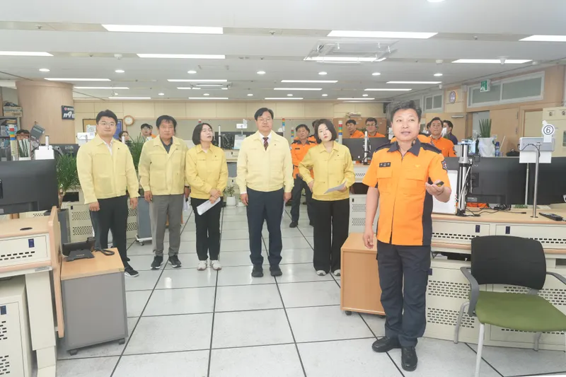 사진설명 = 행자위 현장방문(119종합상황실)