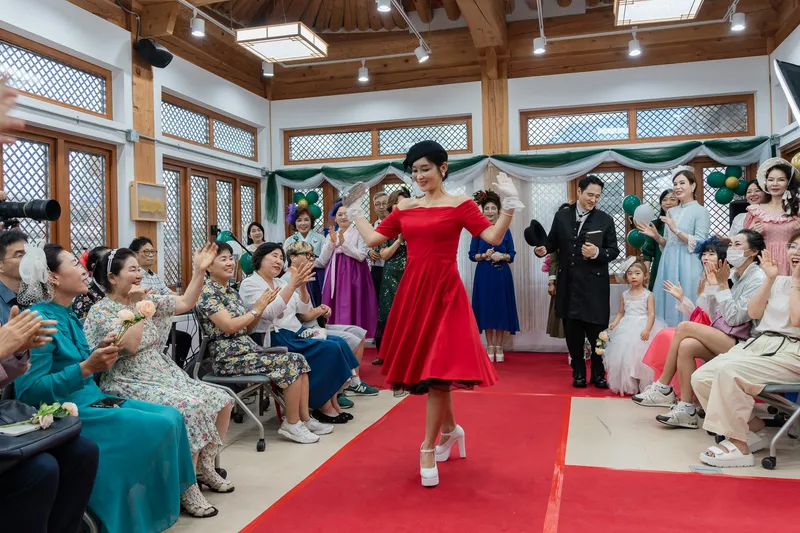 사진설명 = 광주광역시 남구, 근대의상 패션쇼 사진