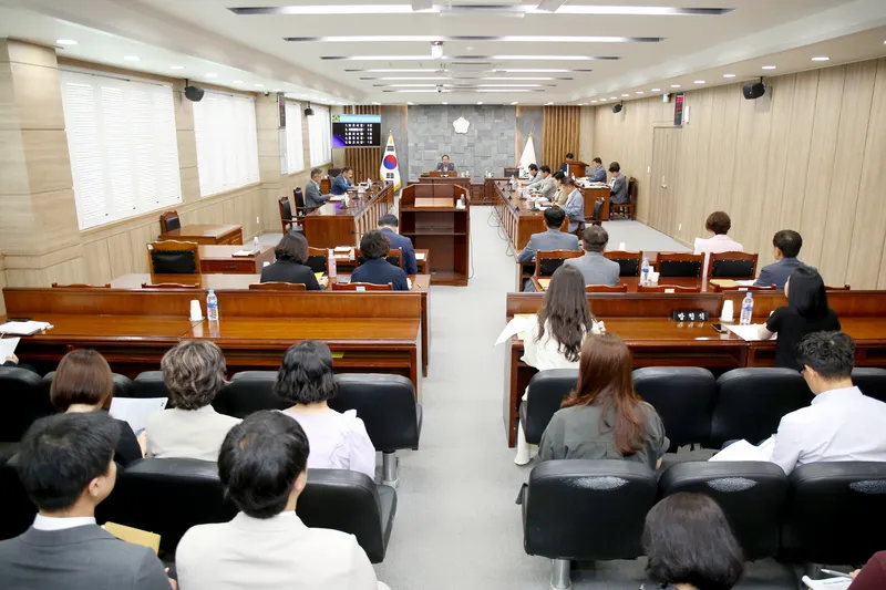 사진설명 = 제20회 영광군의회 의원간담회
