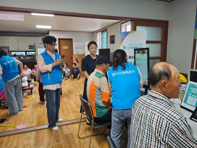 사진설명 =  진도군, ‘찾아가는 정보화 교육’ 통해 디지털 정보 격차 해소